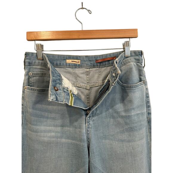 NEW Anthropologie Pilcro Flared High Waisted Light Wash Denim Boho Jeans Size 29 - Picture 6 of 7